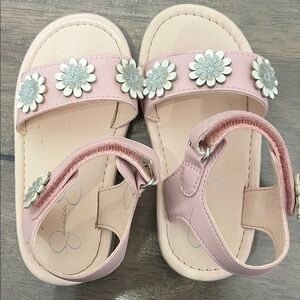 Toddler girl size 9 Jessica Simpson Pink Sandals with Daisy Accents